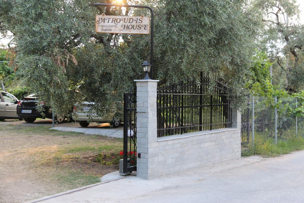 Patroudis House Apartment Skala Rachoni  Bagian luar foto