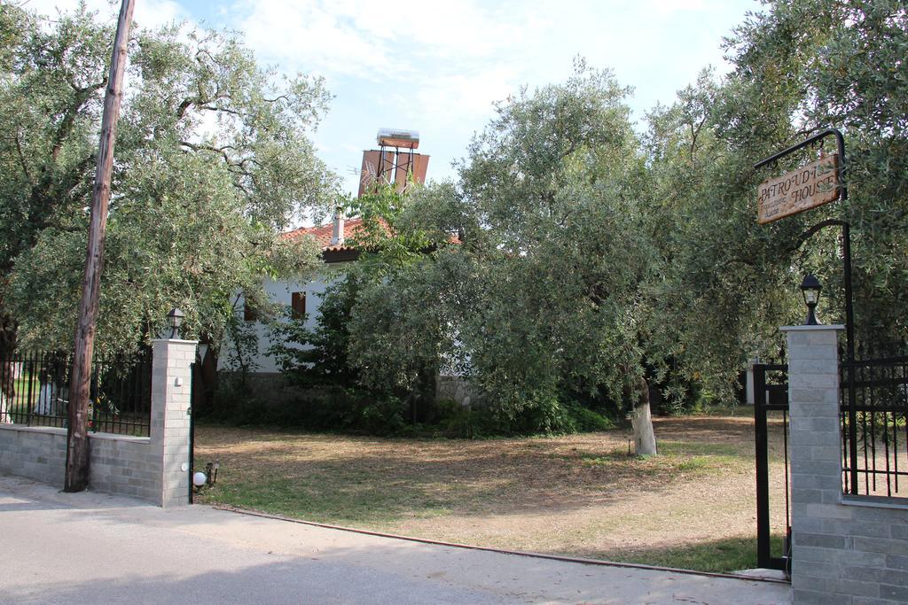 Patroudis House Apartment Skala Rachoni  Ruang foto